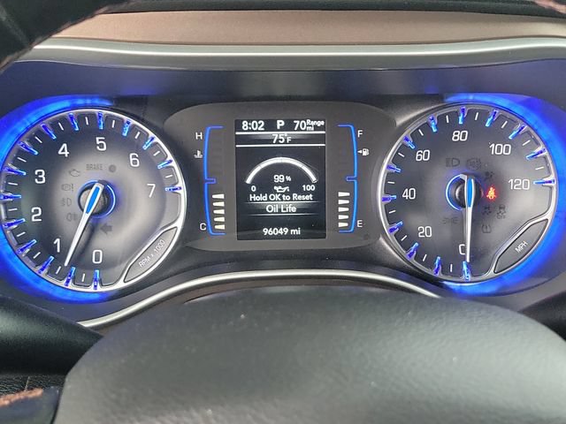Used 2019 Chrysler Pacifica Touring-L FWD image 10