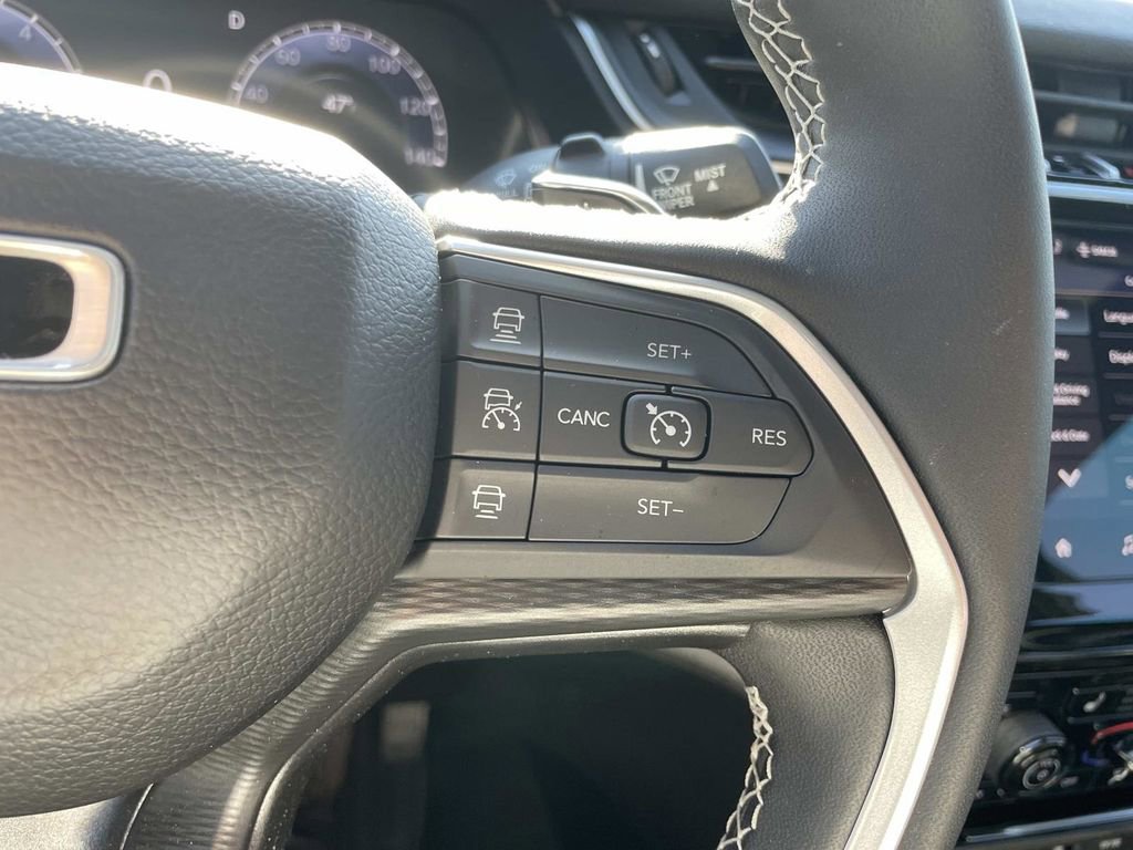 Used 2024 Jeep Grand Cherokee Altitude image 26