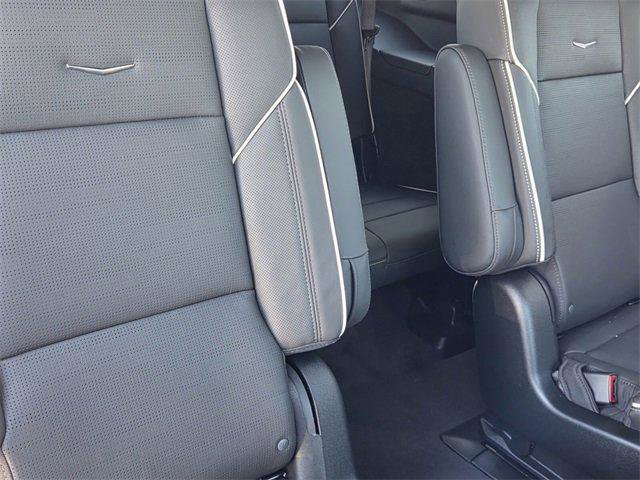 New 2026 Cadillac Escalade Luxury image 19