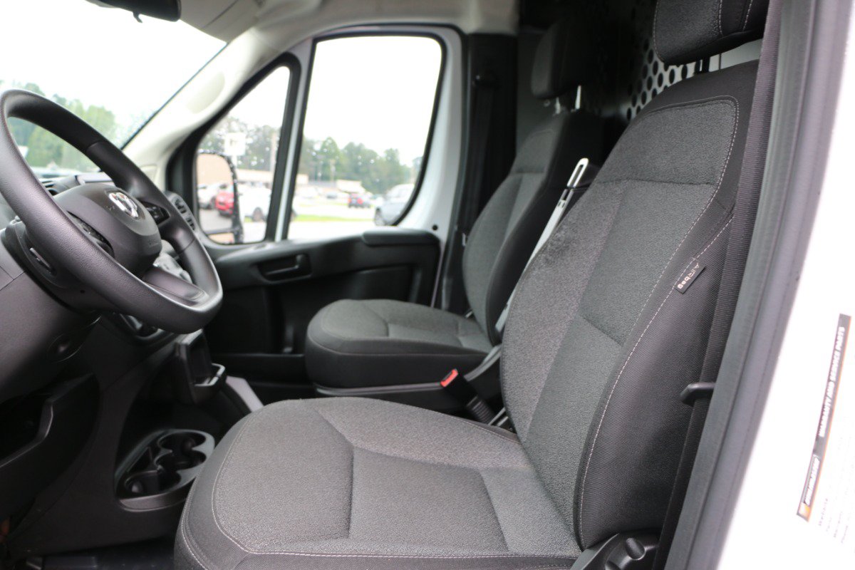 Used 2025 RAM ProMaster 2500 w/ U-Haul Equipment Group FWD image 18
