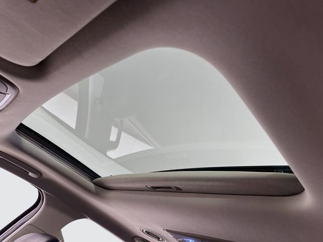 Used 2025 Kia Telluride S FWD image 19