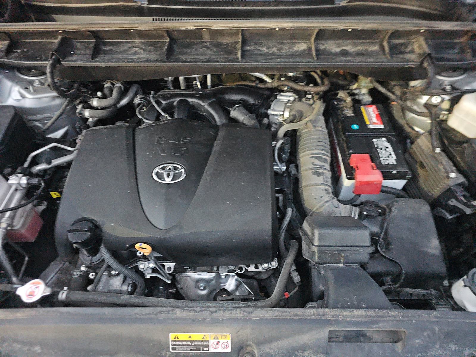 Used 2020 Toyota Highlander XLE image 22