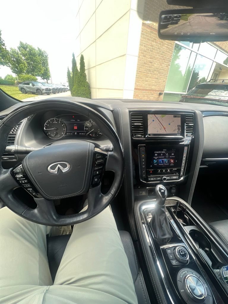 Used 2021 INFINITI QX80 Sensory w/ Cargo Package AWD/4WD image 17