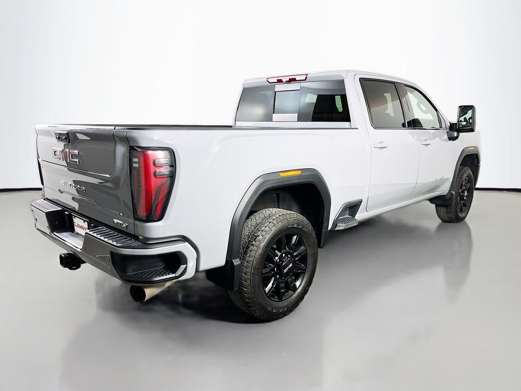 Used 2024 GMC Sierra 2500 AT4 w/ Technology Package AWD/4WD image 7