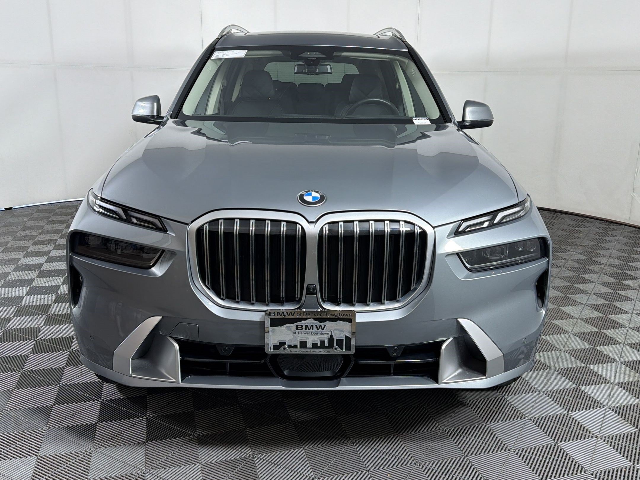 Used 2026 BMW X7 xDrive40i w/ Premium Package AWD/4WD image 6