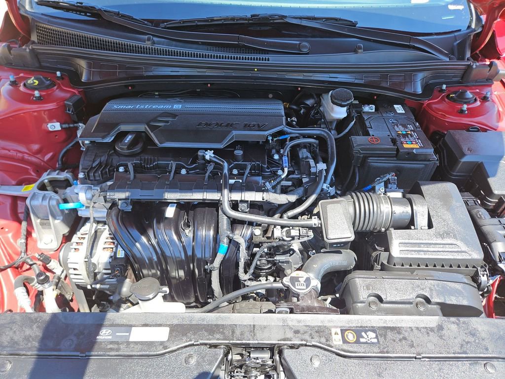 Used 2025 Hyundai Elantra SEL FWD image 24
