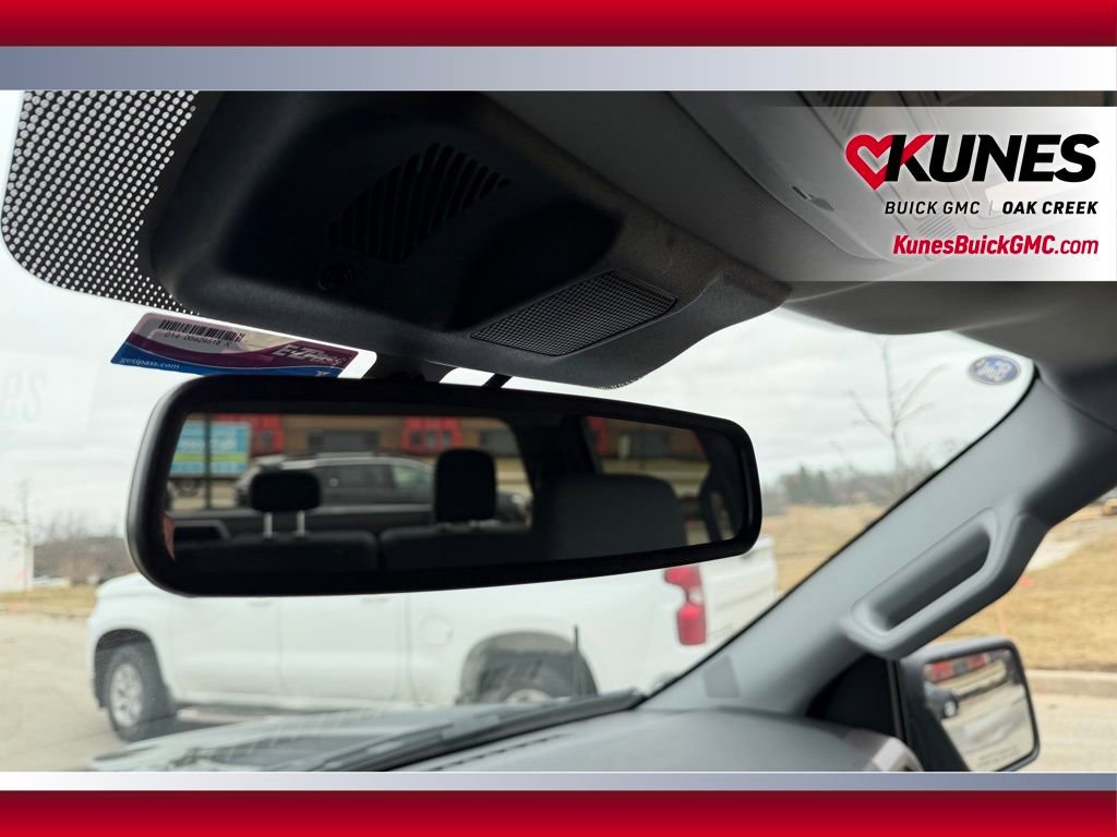 Used 2025 Ford F150 Lightning XLT image 24