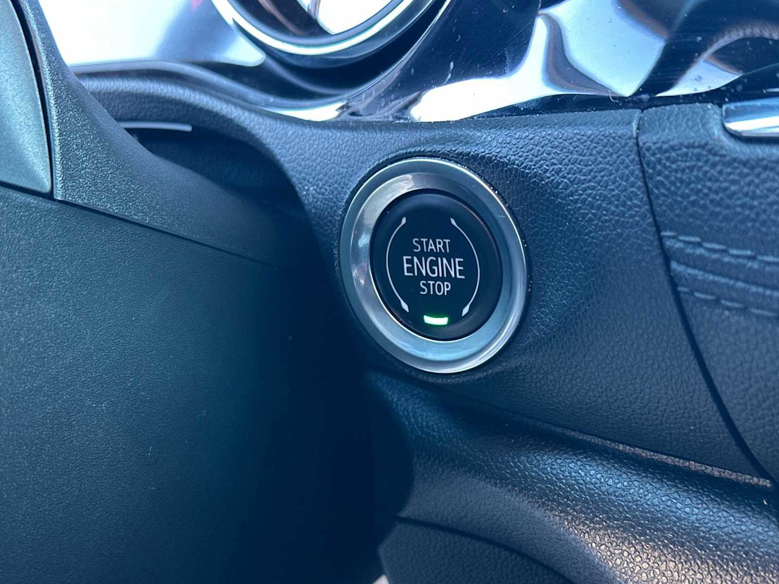 Used 2021 Buick Encore GX Select w/ Advanced Technology Package image 24