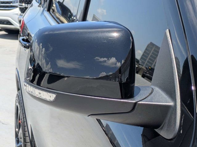 Used 2020 Dodge Durango R/T w/ Technology Group RWD image 11