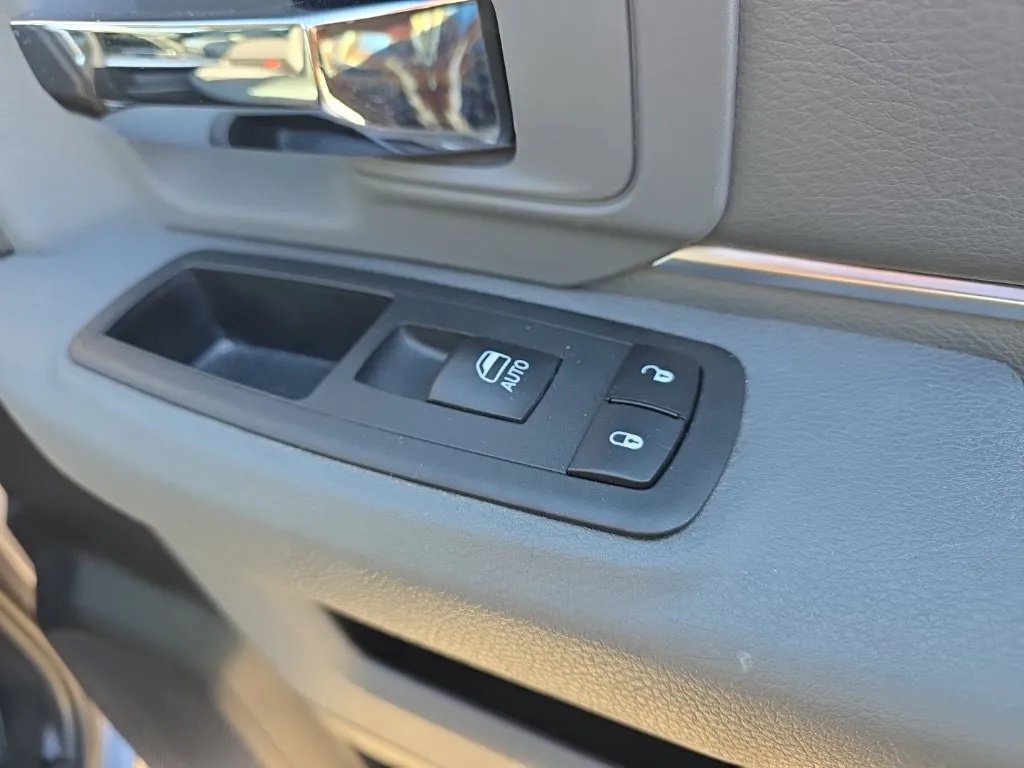 Used 2020 RAM 1500 Warlock w/ Electronics Group AWD/4WD image 21