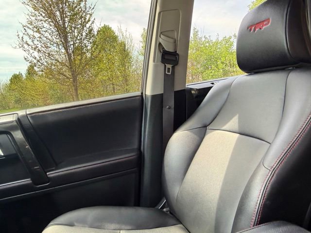Used 2017 Toyota 4Runner TRD Off-Road Premium image 12