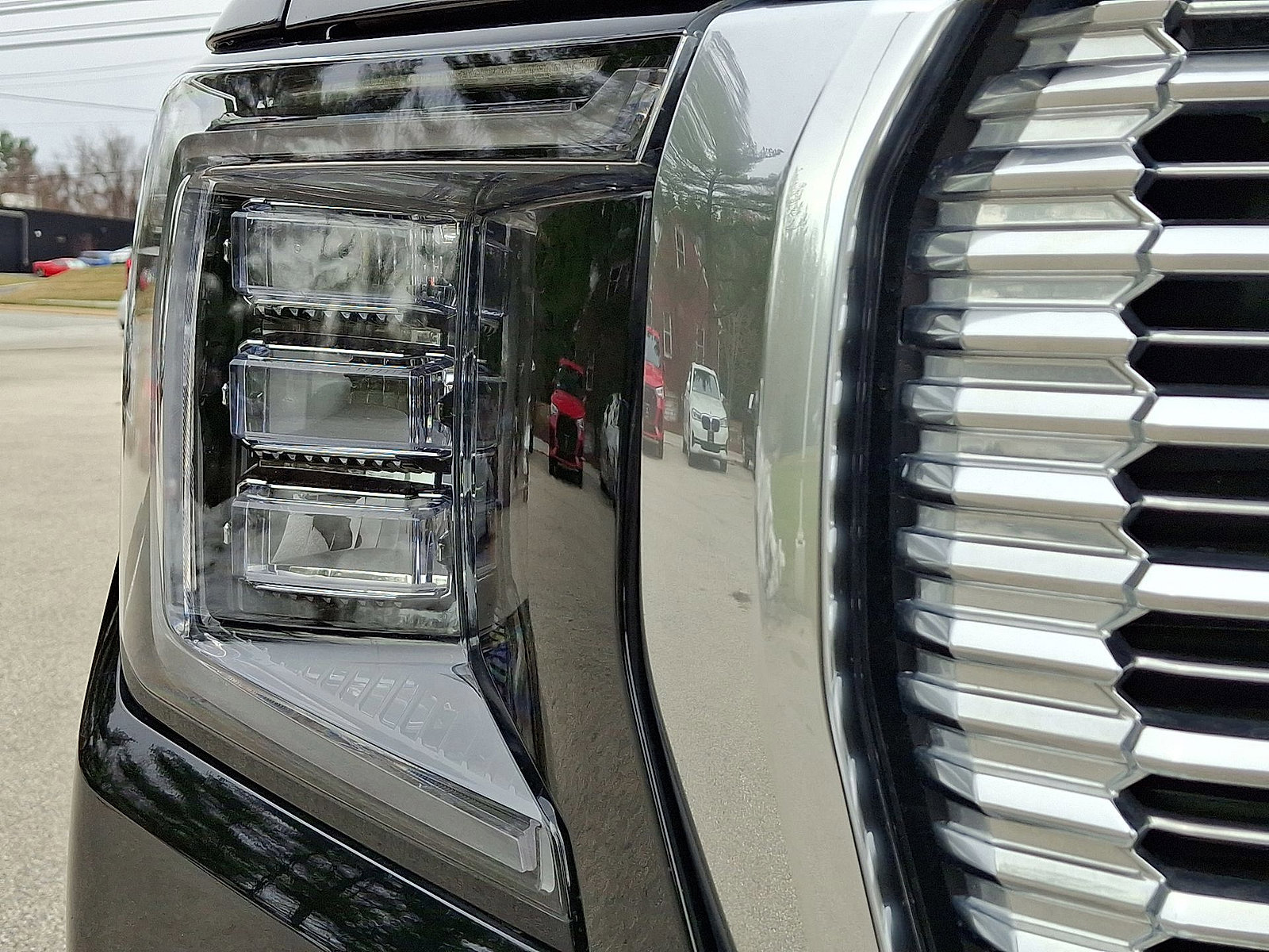 Certified 2024 GMC Yukon XL Denali image 28