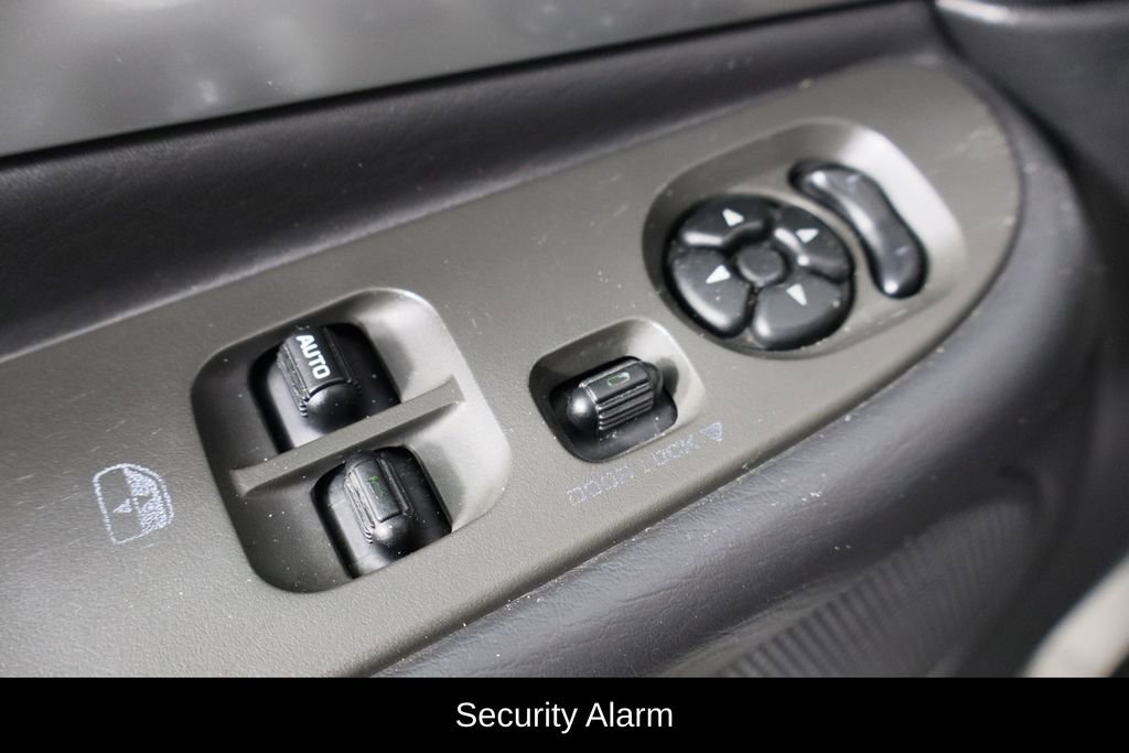 Used 2005 Dodge Ram 1500 Truck SLT image 13