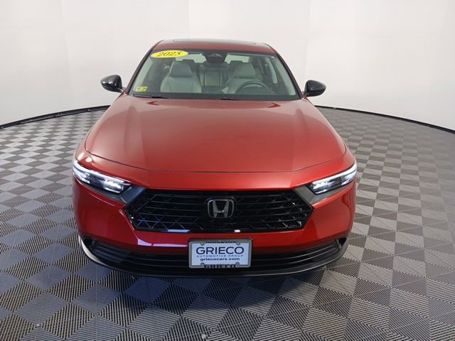 Certified 2025 Honda Accord SE image 2