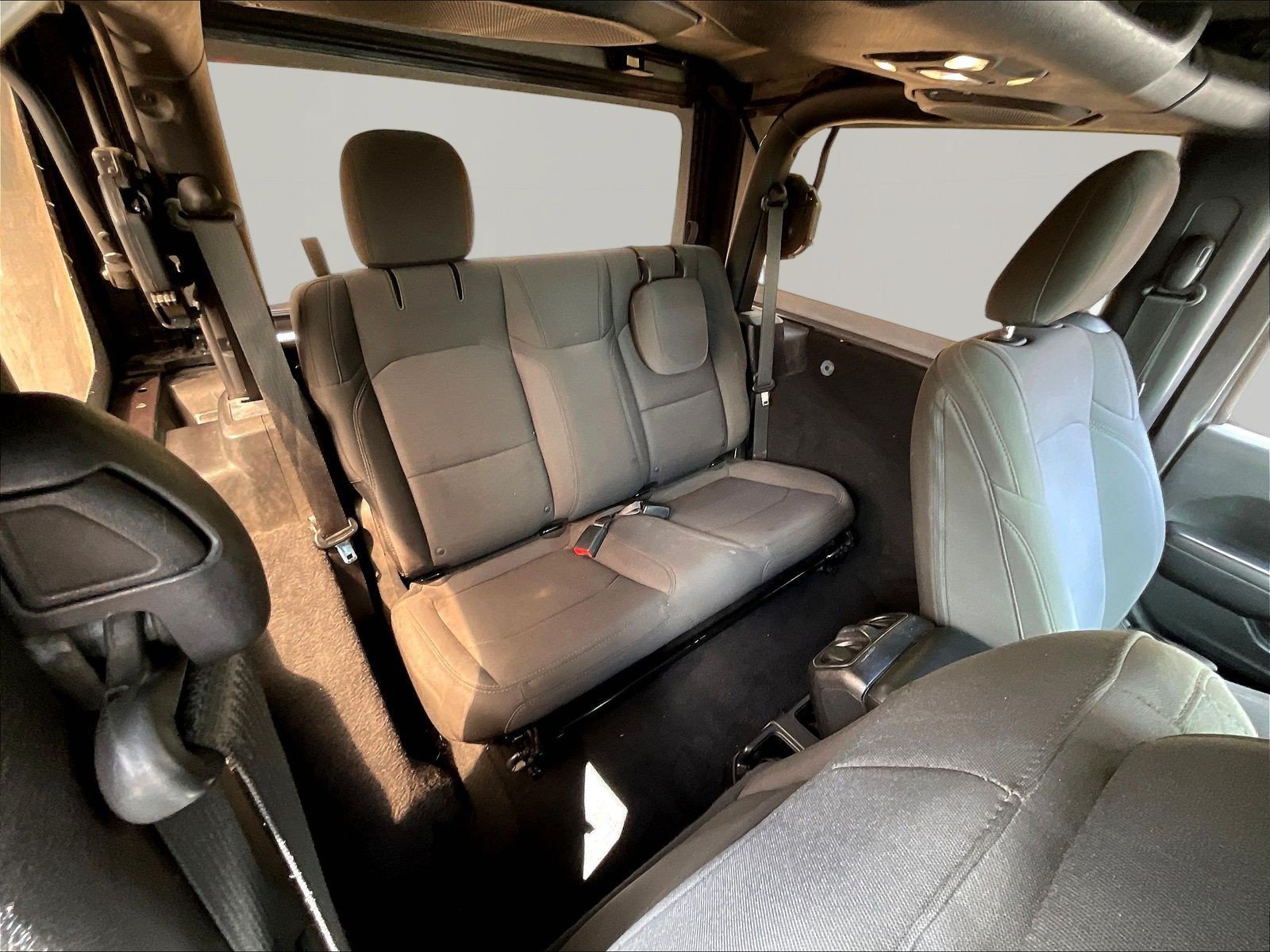 Used 2019 Jeep Wrangler Sport AWD/4WD image 24
