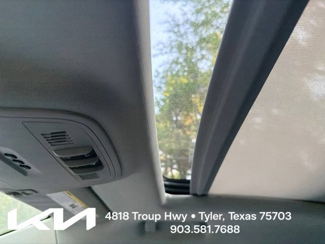 Used 2012 Buick LaCrosse Touring FWD image 23