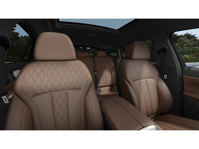 New 2027 BMW X6 xDrive40i image 11