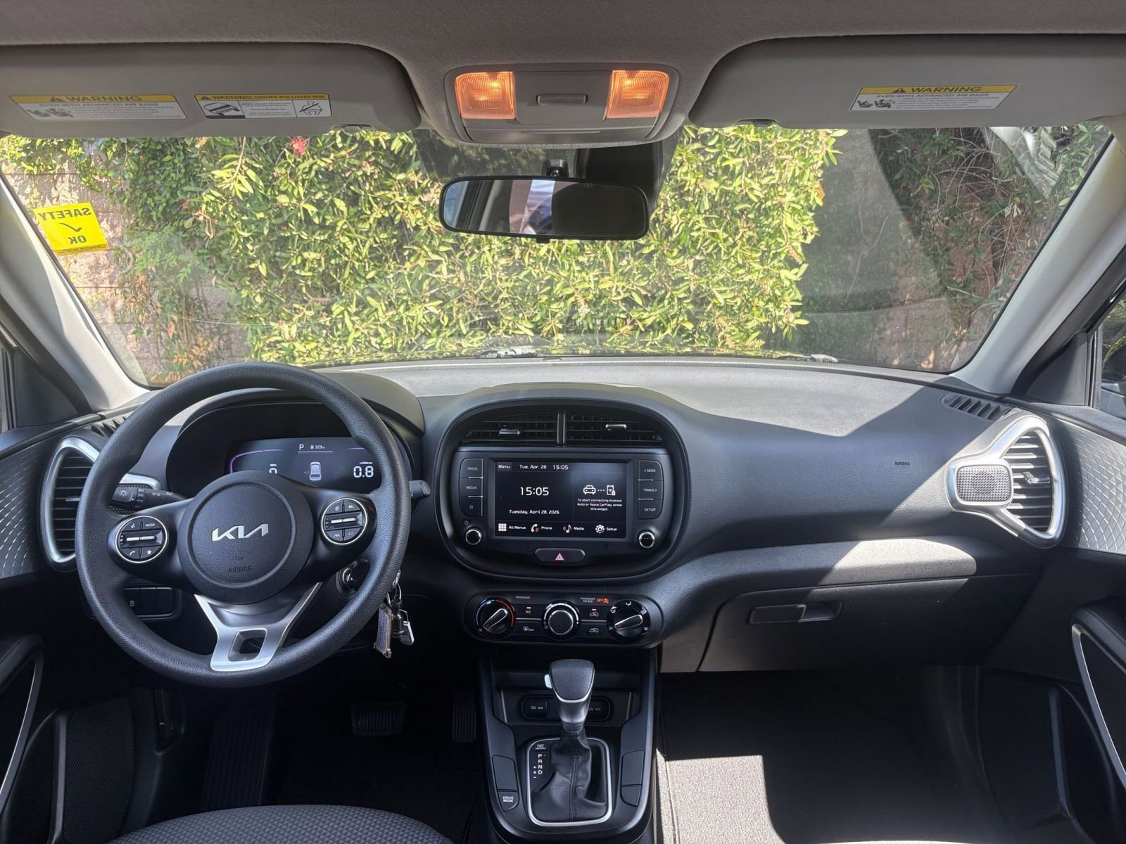 Used 2025 Kia Soul LX w/ LX Technology Package FWD image 31