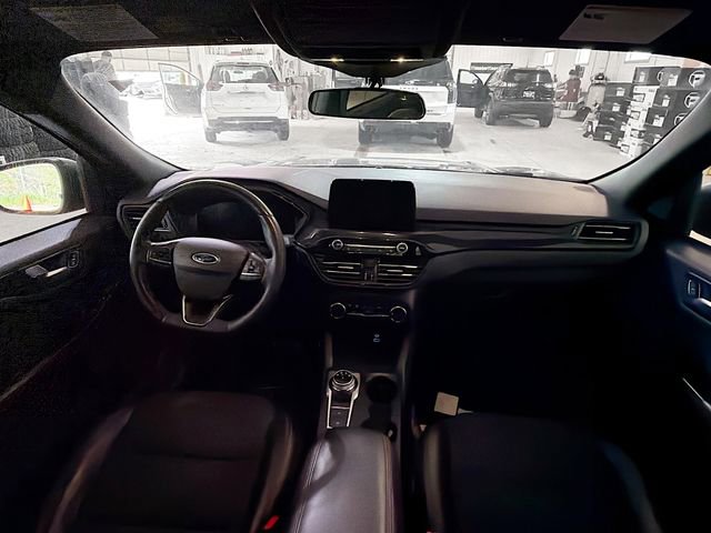 Used 2023 Ford Escape ST-Line AWD/4WD image 10