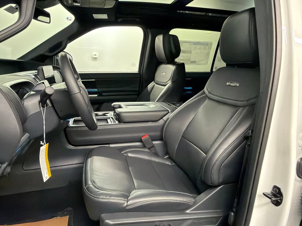 New 2027 Ford Expedition Max Platinum w/ Stealth Appearance Package AWD/4WD image 27