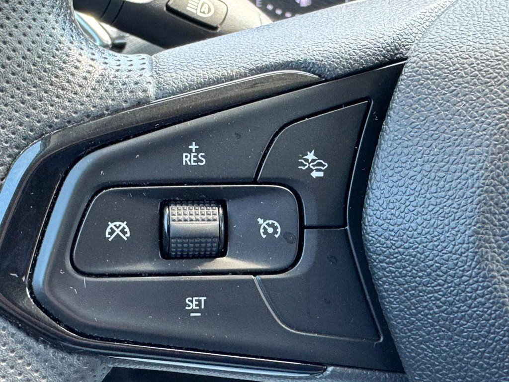 Used 2021 Chevrolet TrailBlazer LT w/ Convenience Package image 17