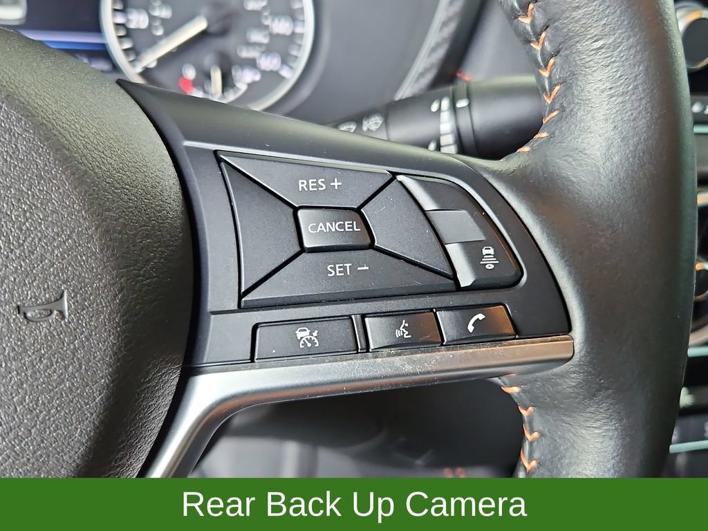Used 2025 Nissan Sentra SR w/ SR Premium Package FWD image 12