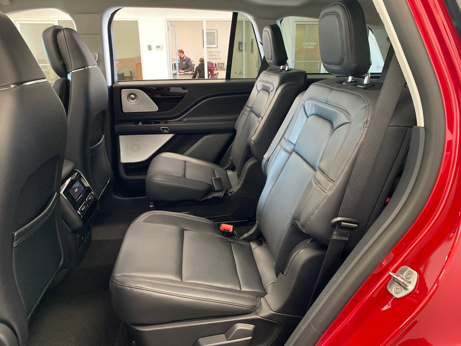 New 2026 Lincoln Aviator Reserve AWD/4WD image 16