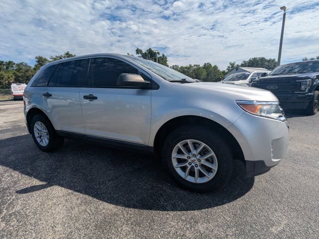 Used 2014 Ford Edge SE FWD image 3