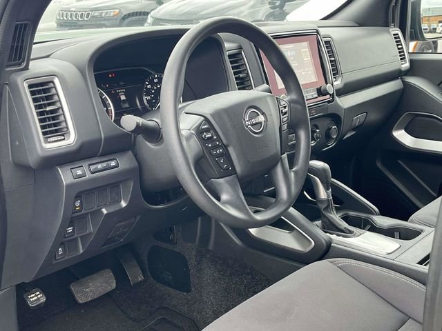 Used 2022 Nissan Frontier SV w/ Technology Package image 12