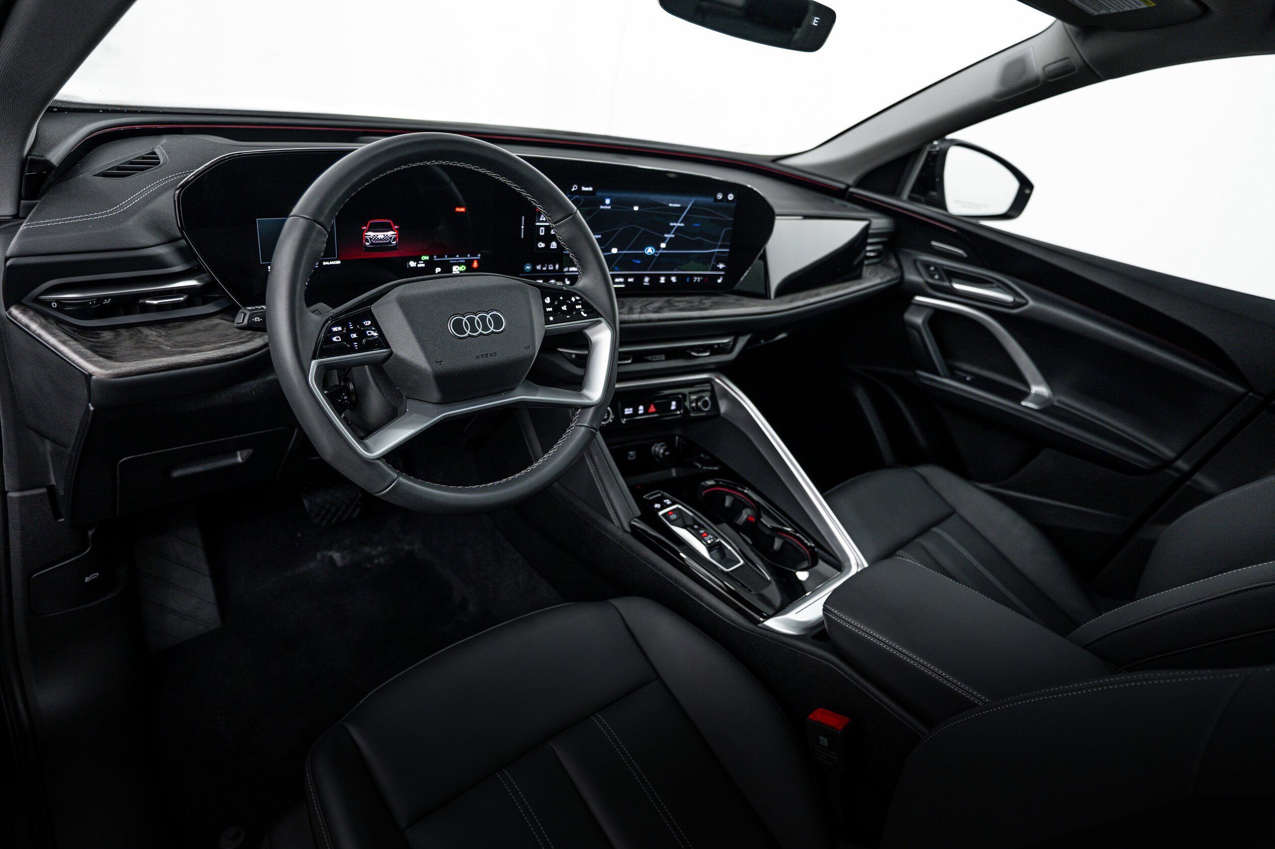 Used 2025 Audi Q5 Premium w/ Premium Plus AWD/4WD image 9