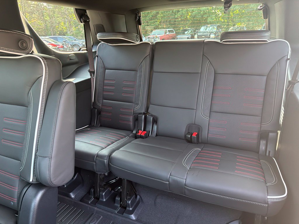 New 2026 GMC Yukon AT4 Ultimate w/ LPO, Floor Liner Package AWD/4WD image 44