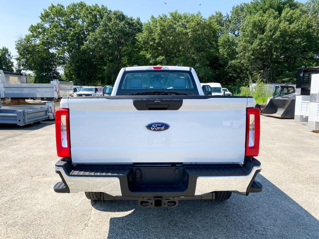 New 2026 Ford F250 XL w/ XL Chrome Package AWD/4WD image 4