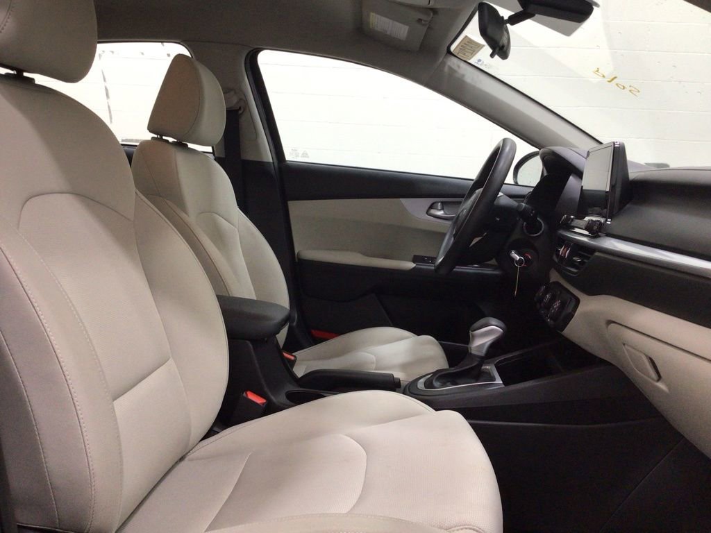 Used 2023 Kia Forte LXS w/ LXS Technology Package image 28