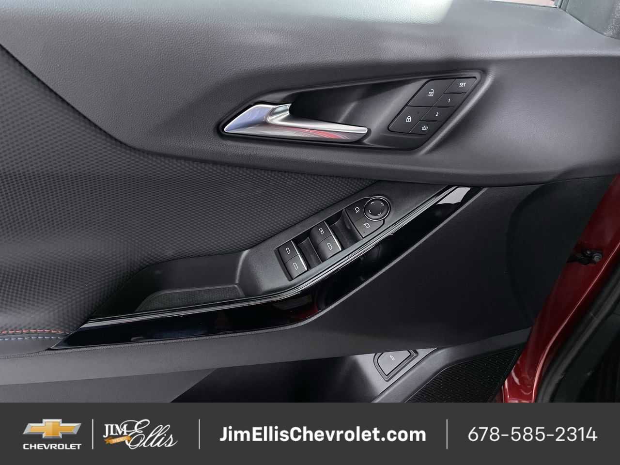 New 2025 Chevrolet Equinox RS w/ Safety and Technology Package AWD/4WD image 44