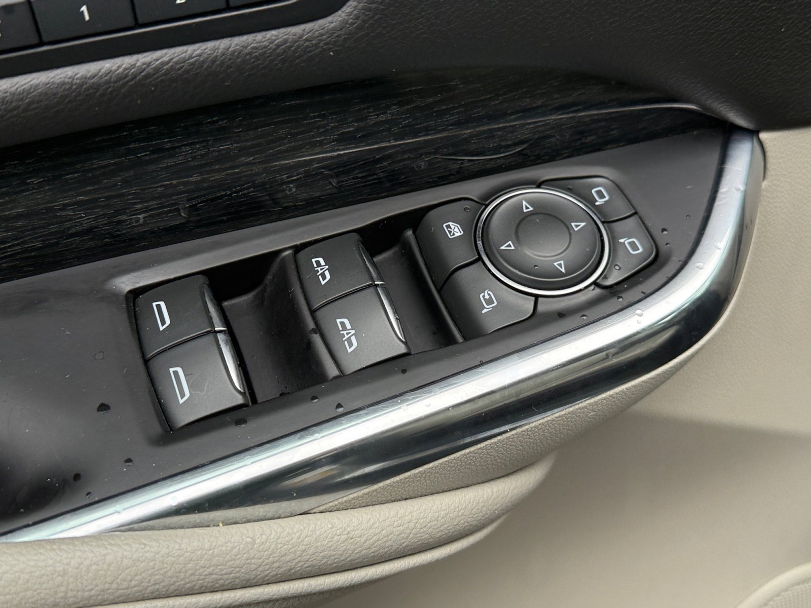 Used 2023 Cadillac XT4 Premium Luxury image 27