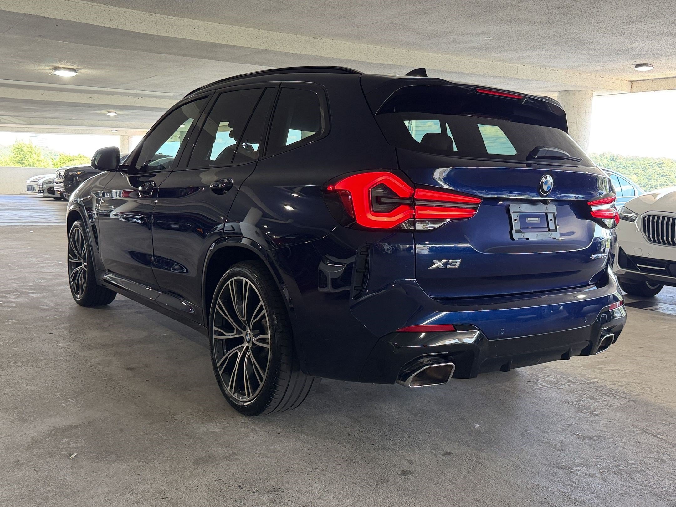Used 2022 BMW X3 sDrive30i w/ M Sport Package 2 RWD image 3