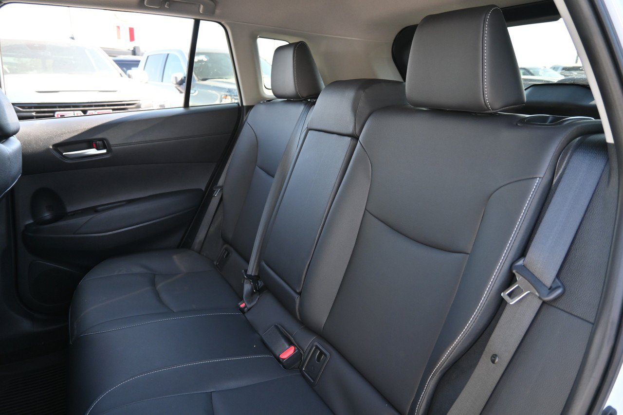 Used 2023 Toyota Corolla Cross XLE w/ Convenience Package FWD image 20