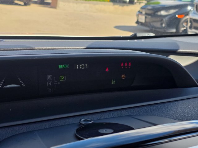 Used 2021 Toyota Prius Prime XLE w/ Carpet Mat Package (TMS) FWD image 29