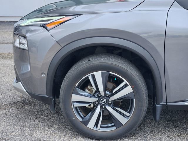 Certified 2022 Nissan Rogue Platinum w/ Head-Up Display Package image 5