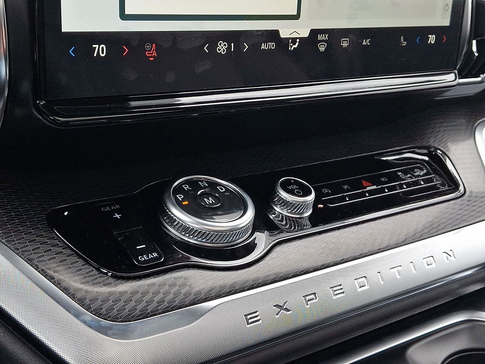 New 2026 Ford Expedition Max Platinum image 12