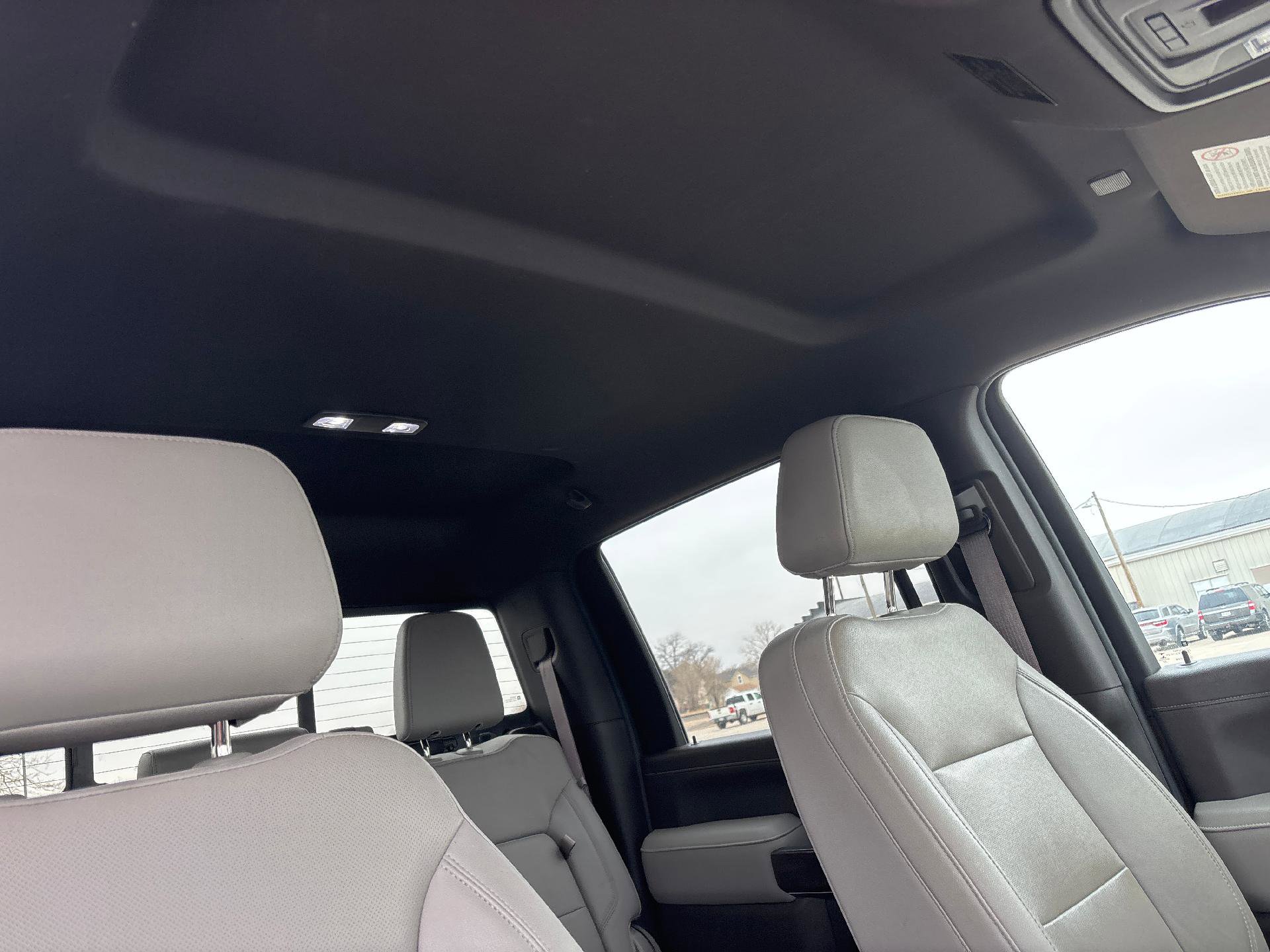 Used 2023 GMC Sierra 2500 SLT w/ SLT Preferred Package image 29