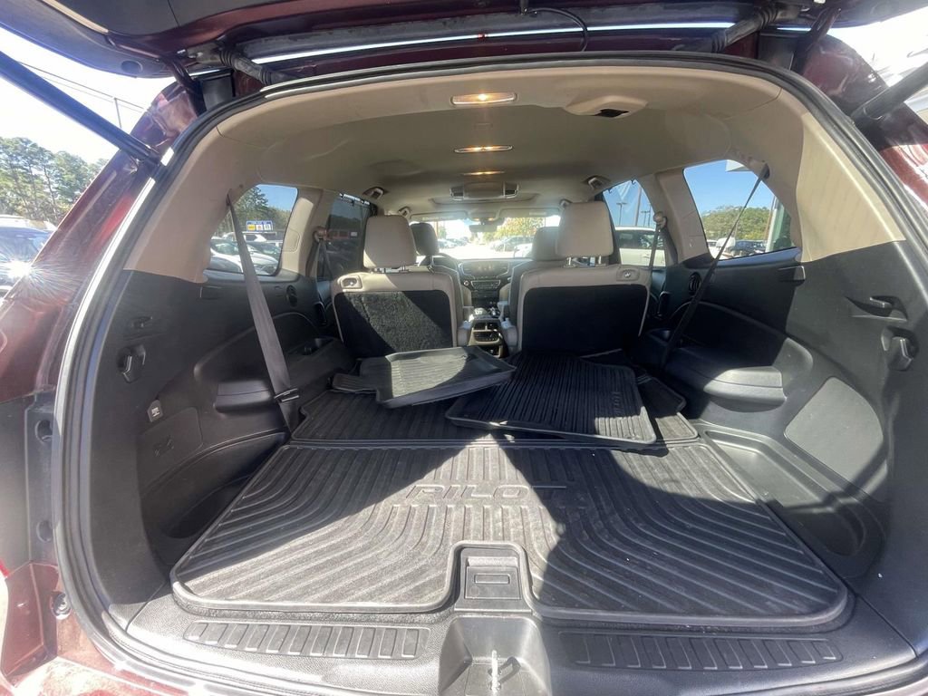 Used 2022 Honda Pilot Touring image 10