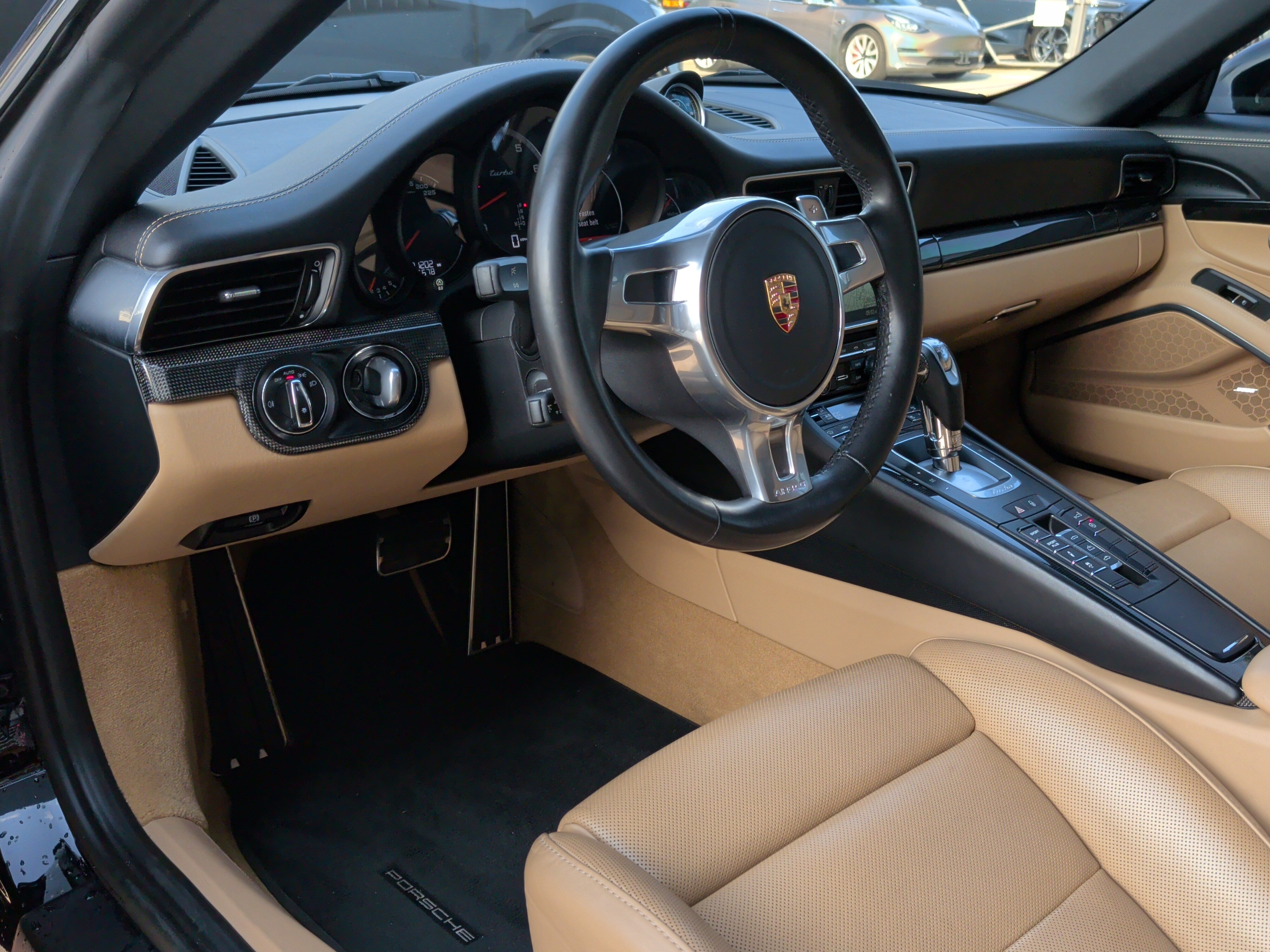 Used 2015 Porsche 911 Turbo AWD/4WD image 14