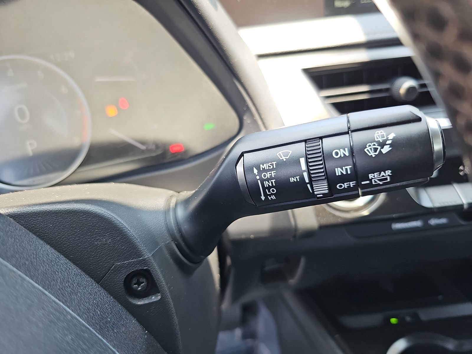 Used 2022 Lexus UX 200 w/ Accessory Package (Z1) FWD image 18