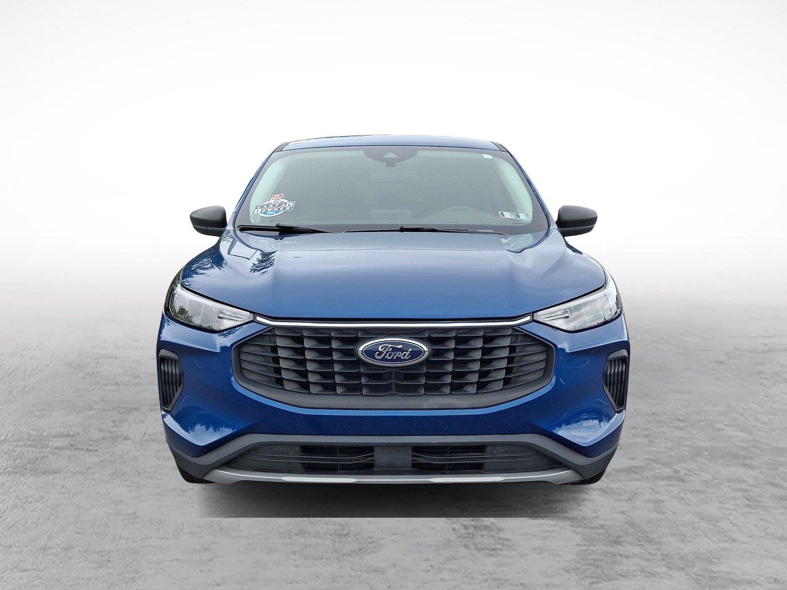Used 2023 Ford Escape Active AWD/4WD image 2
