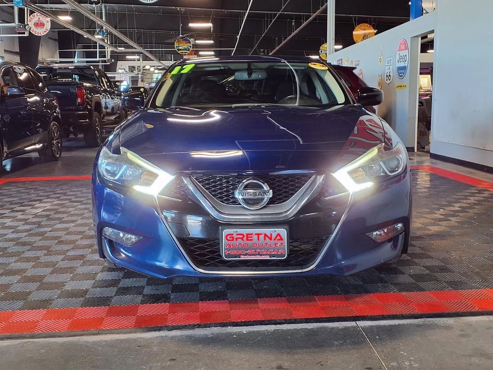 Used 2017 Nissan Maxima 3.5 S FWD image 2