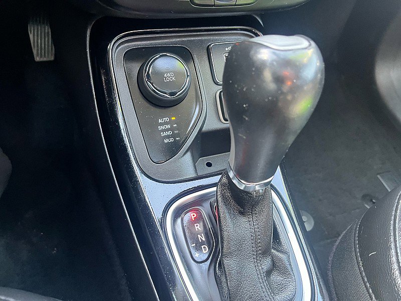 Used 2018 Jeep Compass Latitude w/ Popular Equipment Group AWD/4WD image 25