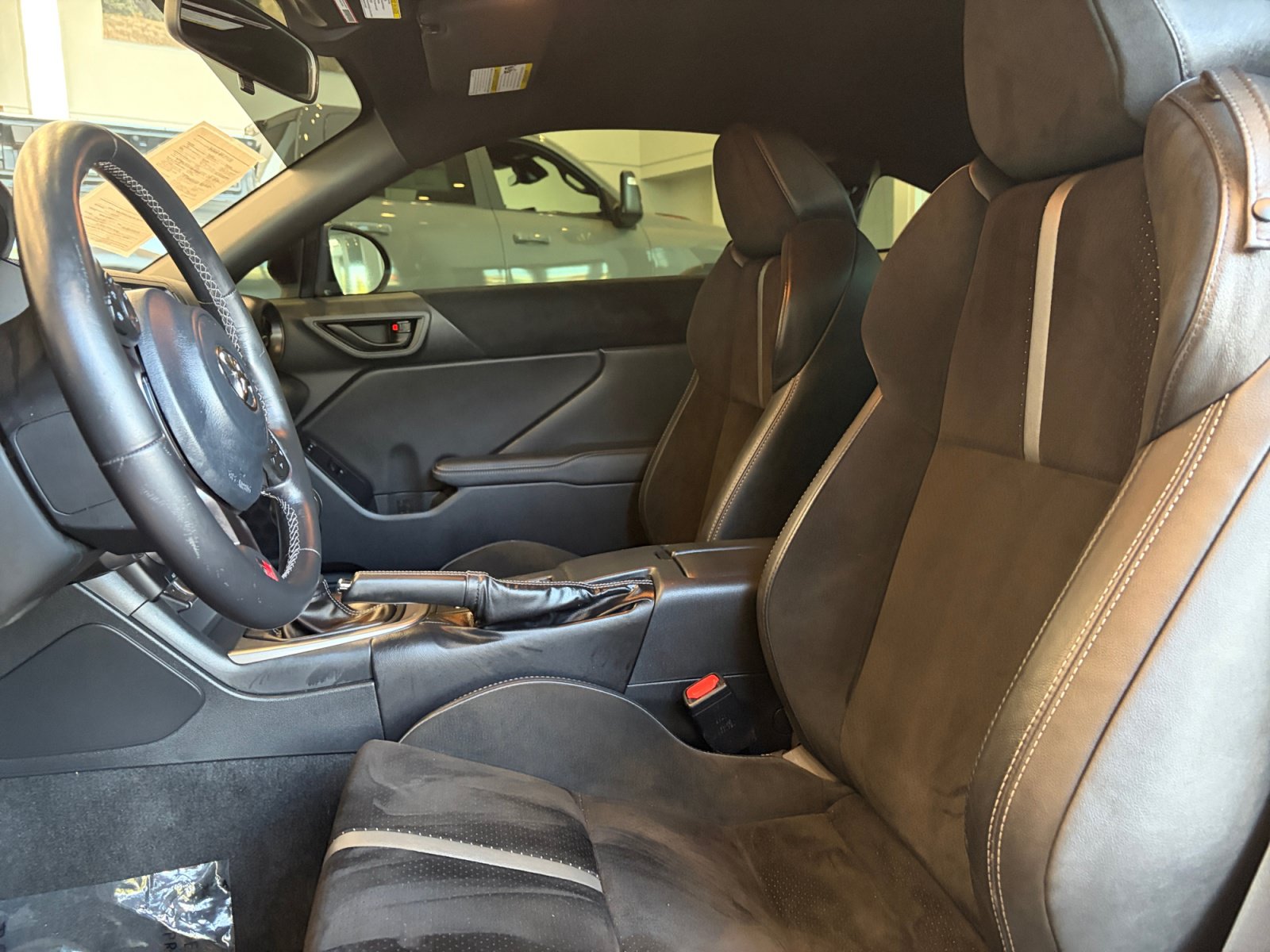 Used 2024 Toyota GR86 Premium w/ Performance Package RWD image 12
