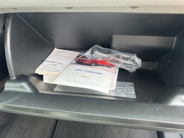 Used 2017 Chevrolet Colorado LT w/ LT Convenience Package image 24