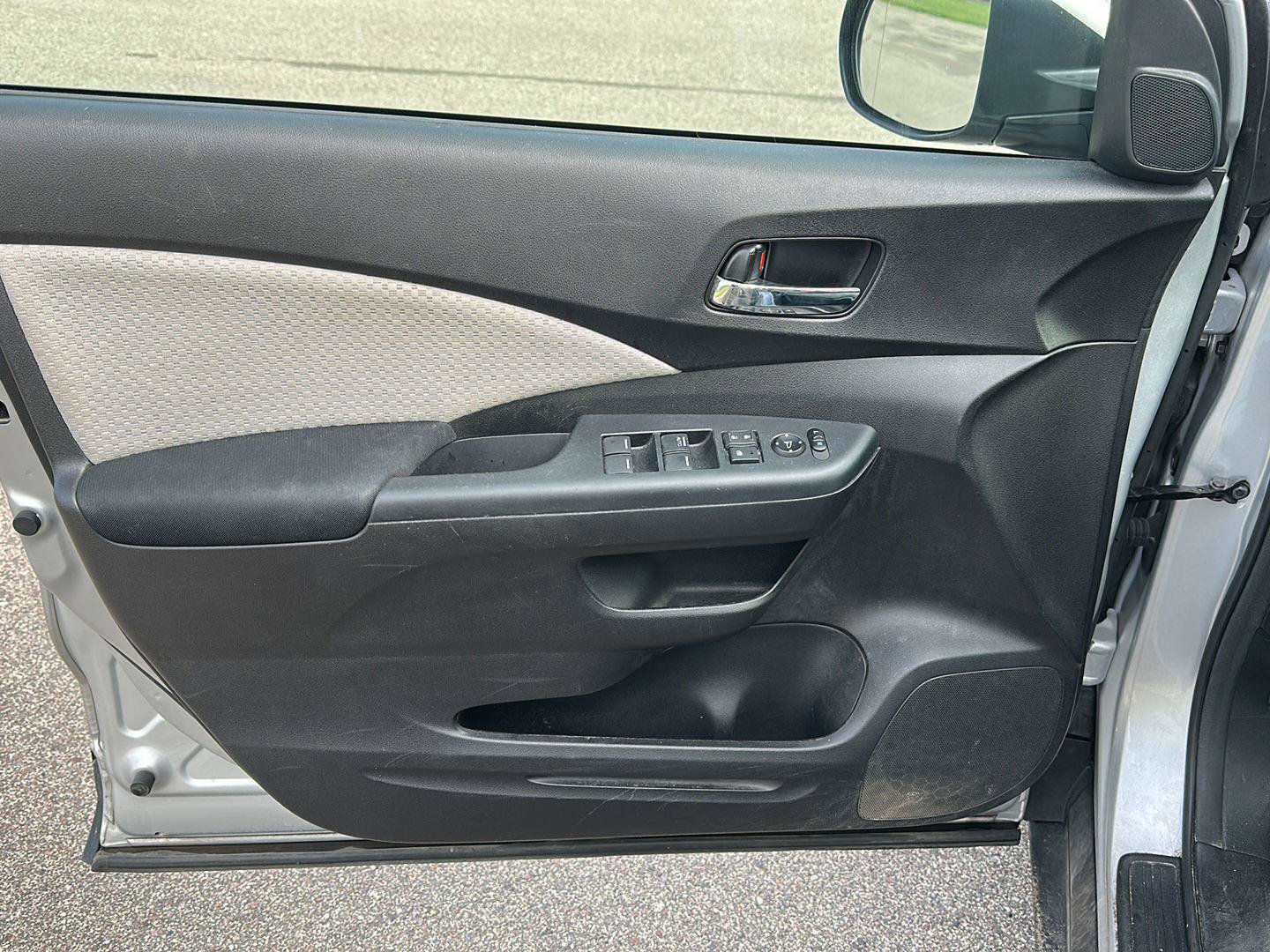 Used 2016 Honda CR-V EX image 9